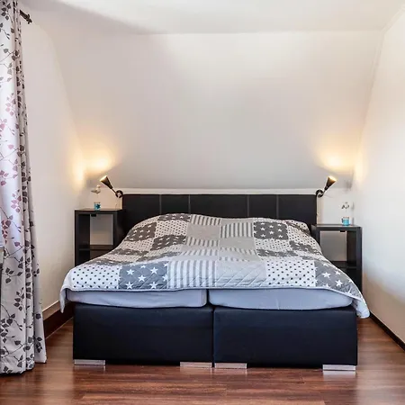 Moin Apartment *